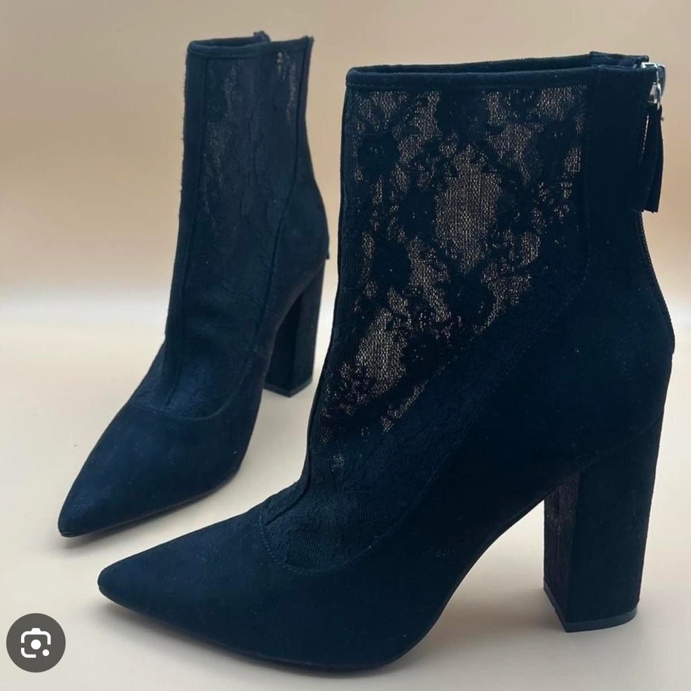 Elegant Black Lace Women's Boots